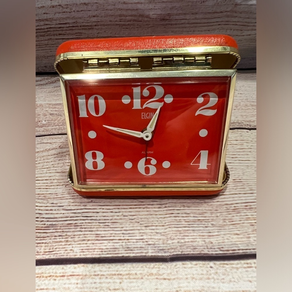Vintage ELGIN Nippon mechanical clock